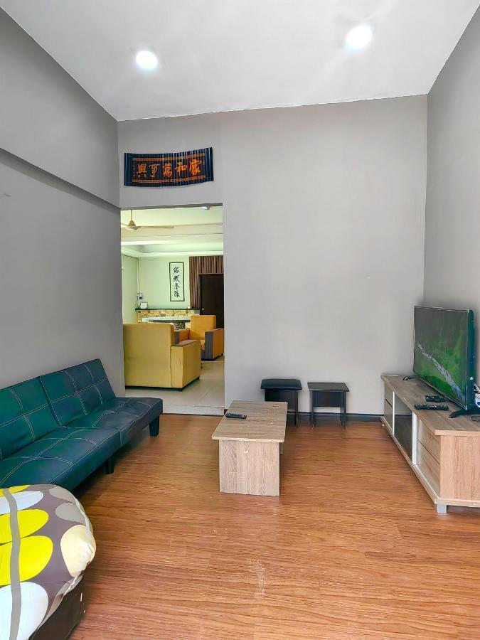 קוטה קינבלו Aaronl Homestay מראה חיצוני תמונה